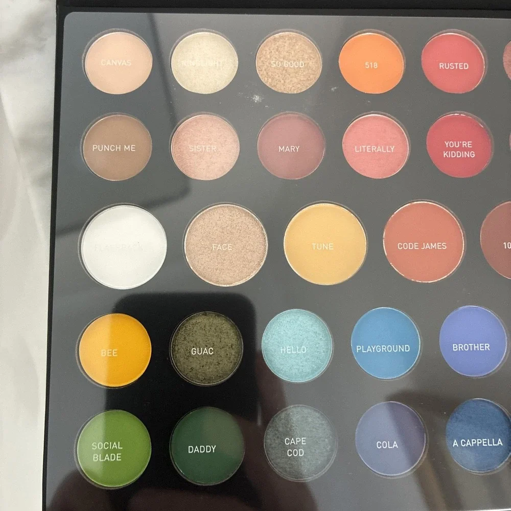 NEW IN BOX MORPHE X JAMES CHARLES THE MINI ARTISTRY PALETTE - DISCONTINUED